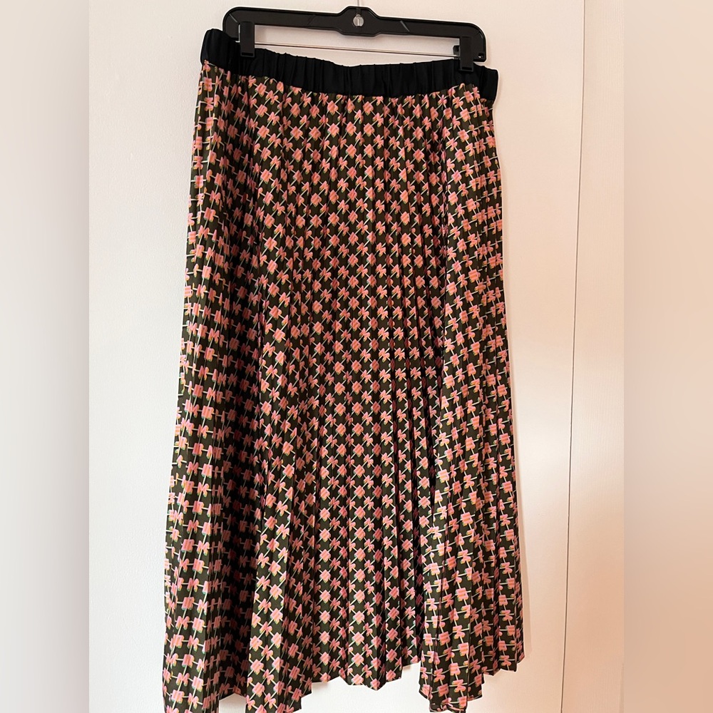 Scotch & Soda Pink and Black Pleated Skirt